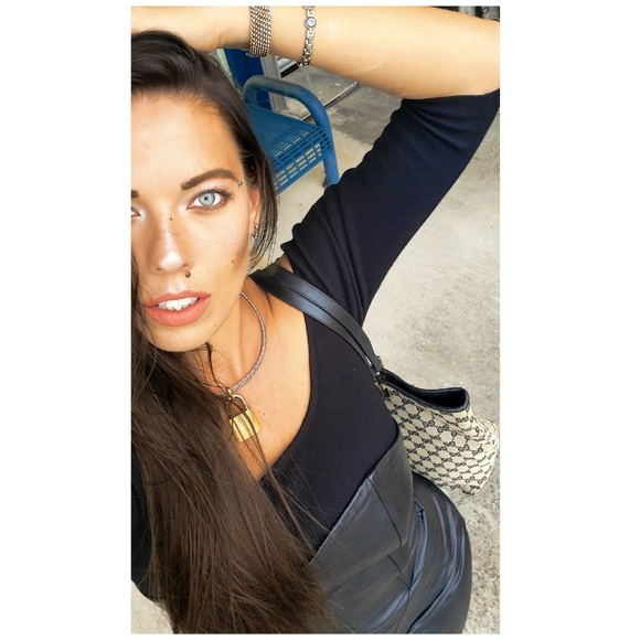 vintage 90s 🖤GUCCI🖤 tote - Picture 3 of 8